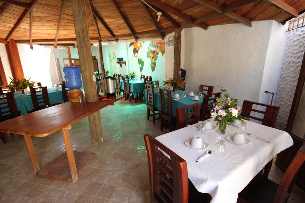 Hostal La Gran Tortuga Puerto Villamil Eksteriør billede