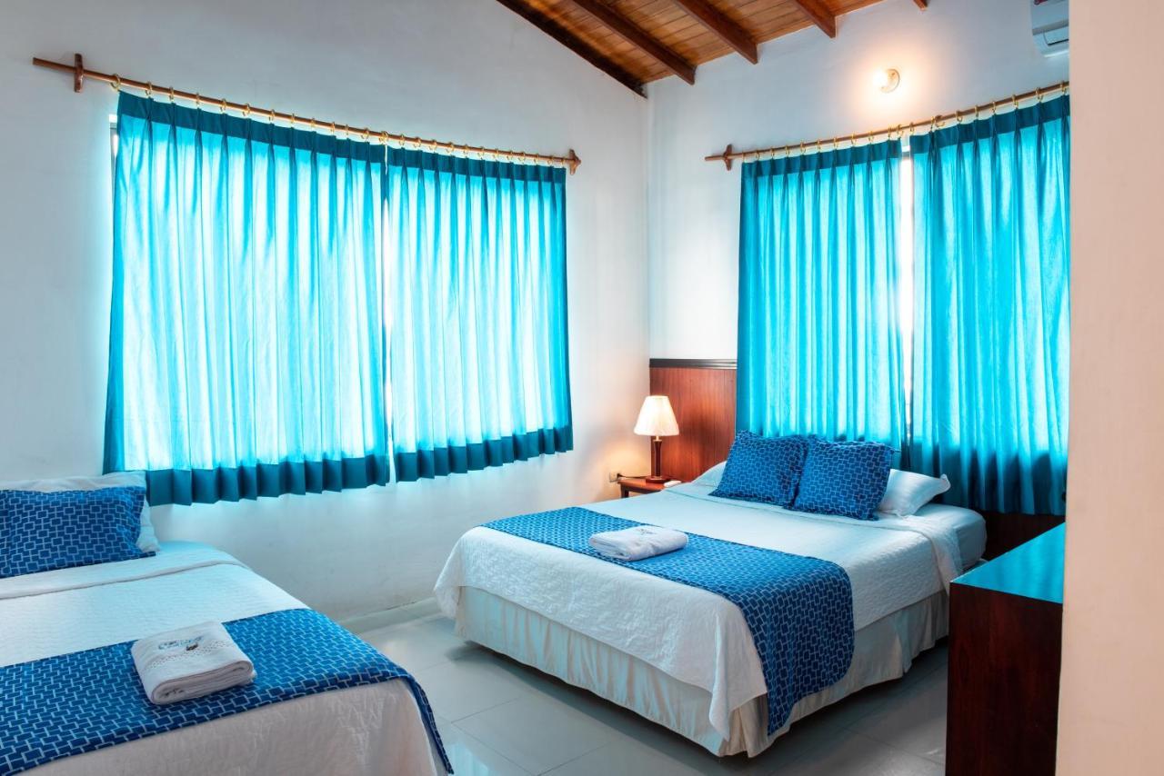 Hostal La Gran Tortuga Puerto Villamil Eksteriør billede